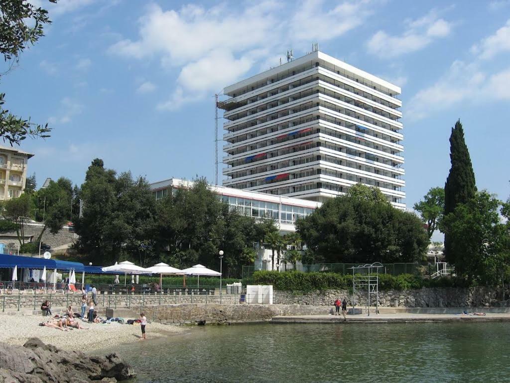 Studio Apartment Antonija โอปาติยา ภายนอก รูปภาพ